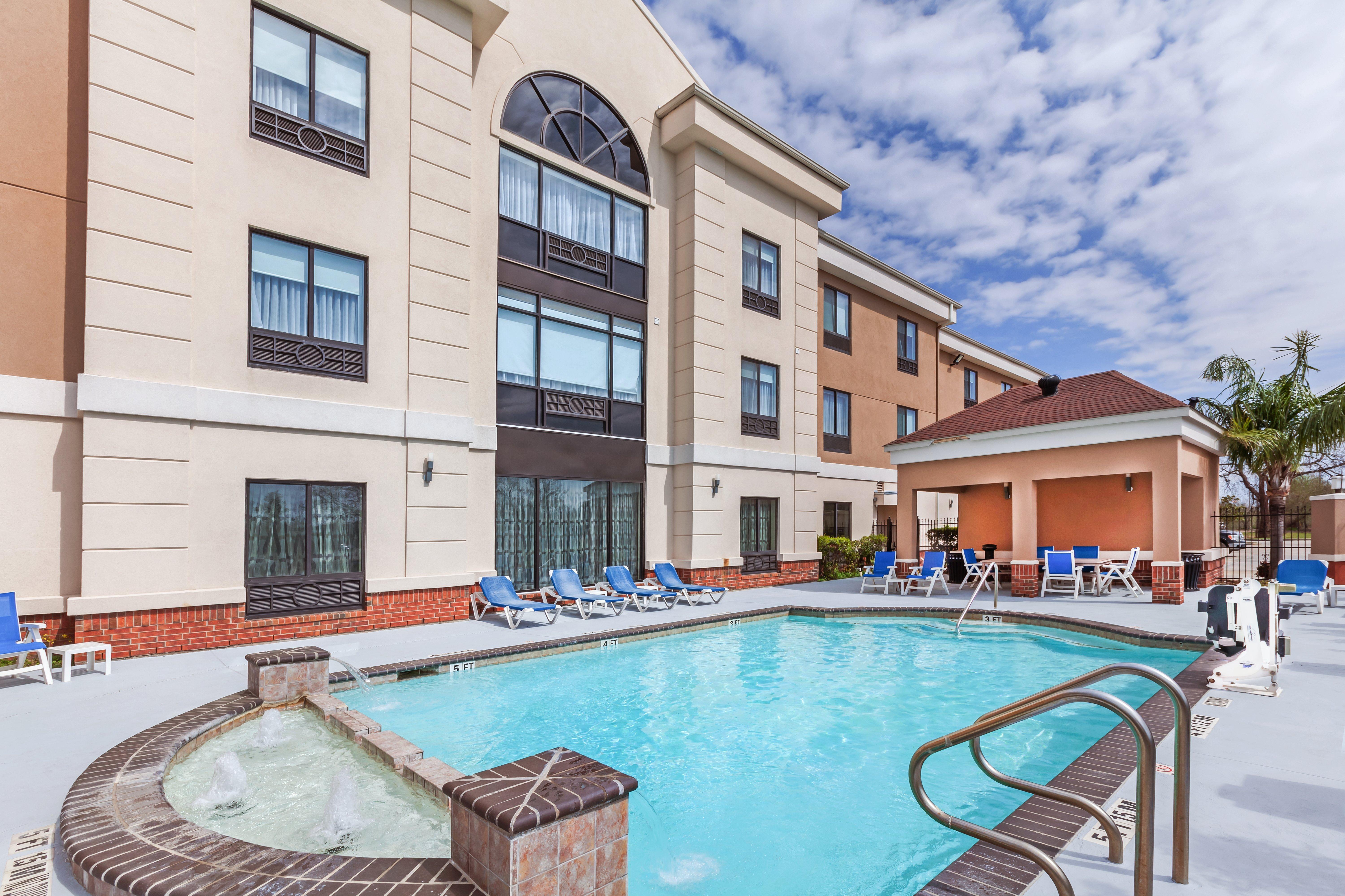 Holiday Inn Express & Suites Houston East By Ihg Dış mekan fotoğraf