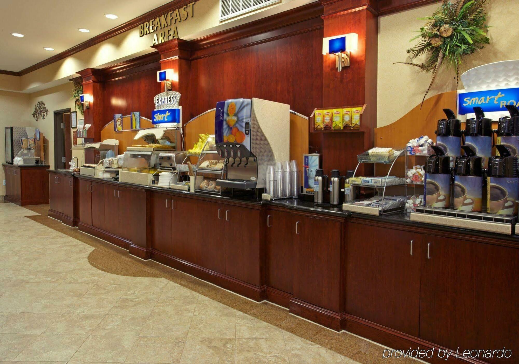 Holiday Inn Express & Suites Houston East By Ihg Restoran fotoğraf